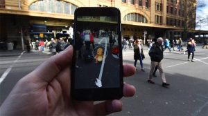 Realidad virtual y realidad aumentada: ¿El futuro del marketing? pokemongo realidad aum 300x168, Realidad virtual y realidad aumentada: ¿El futuro del marketing?